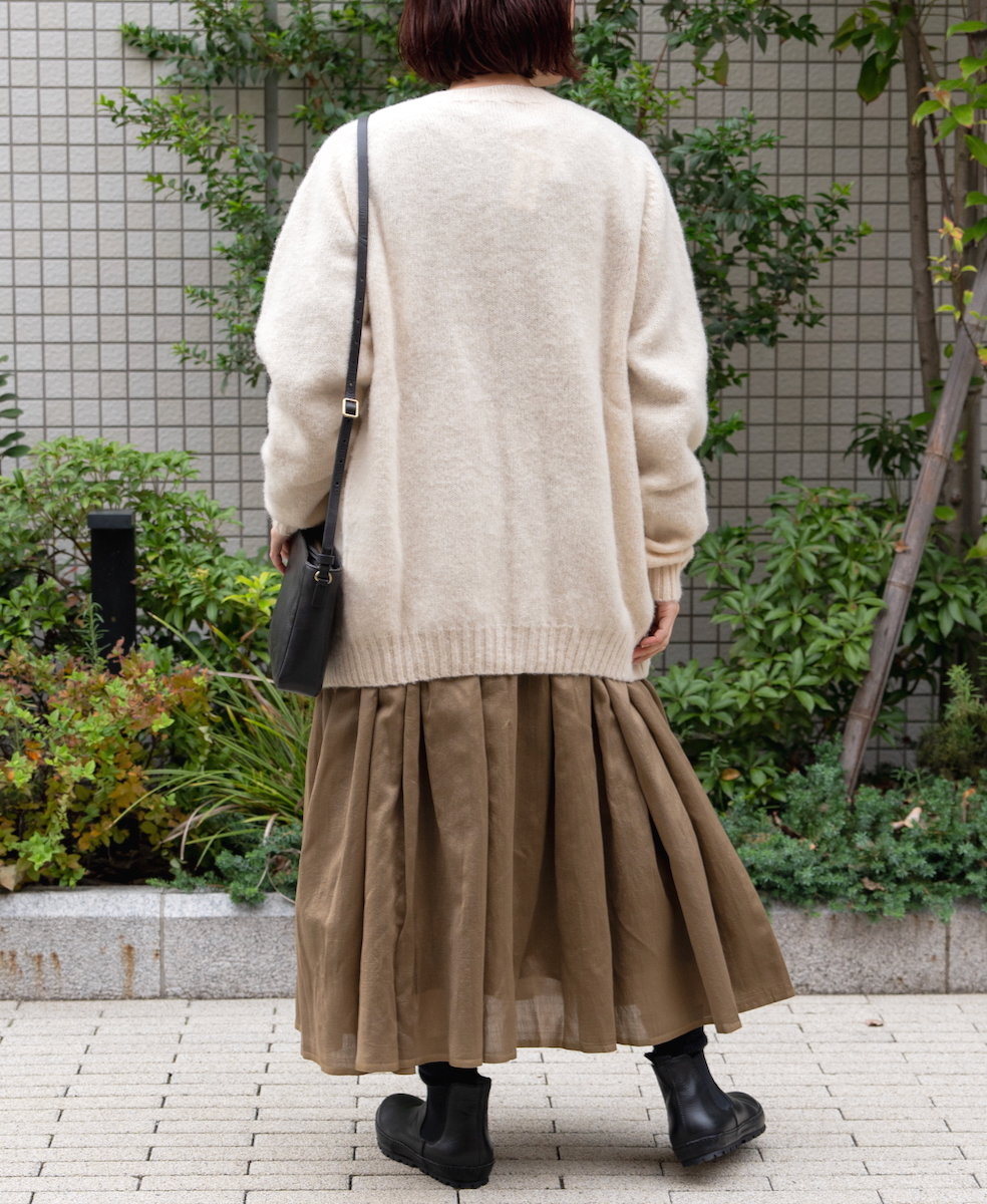 NJT2351 (ニット) SHETLAND WOOL PLAIN HEAVY BRUSH SEAM FREE CREW NECK SADDLE SHOULDER CARDIGAN