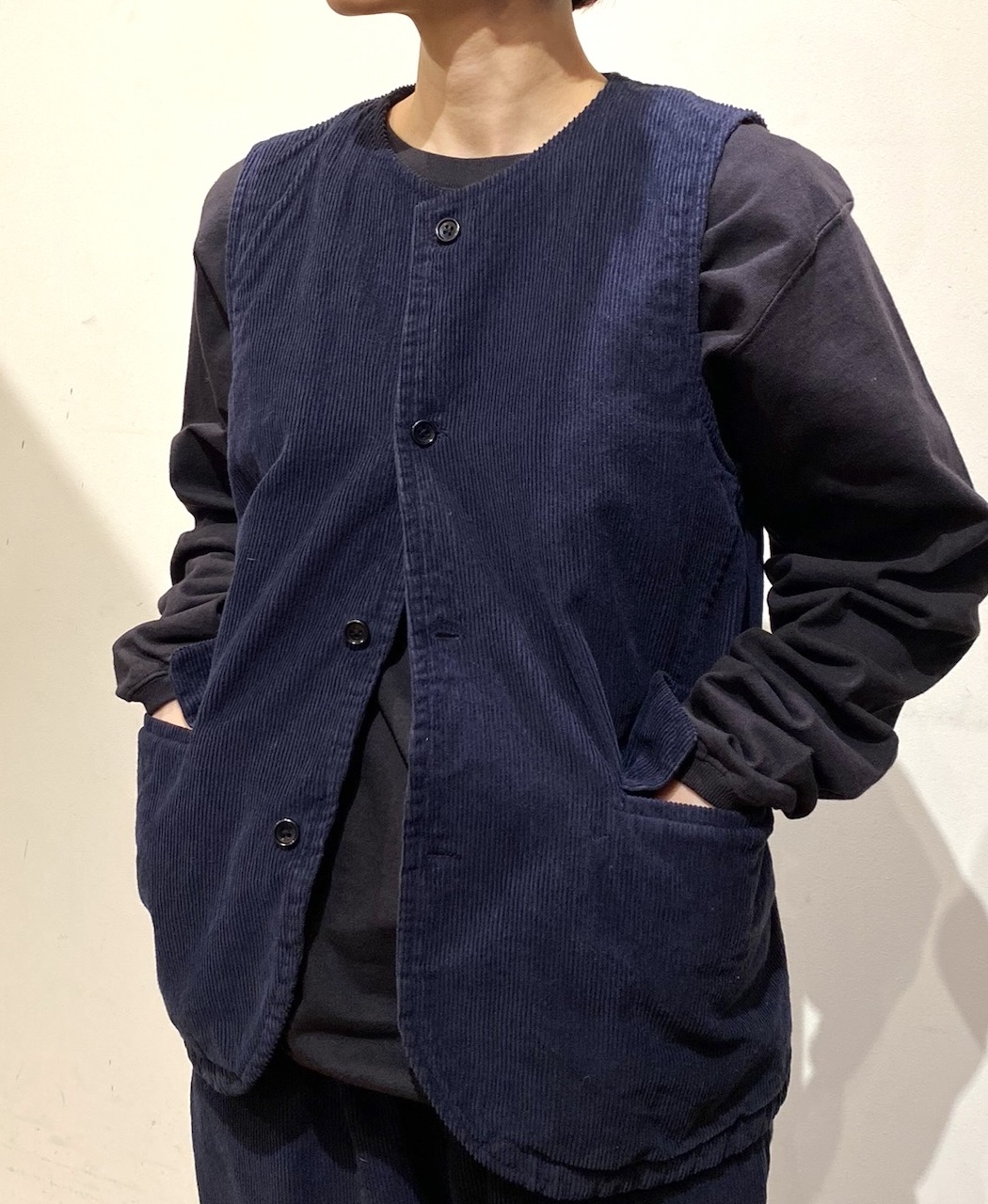 NVL2451C9D(ベスト) 9WALES CORDUROY VEST