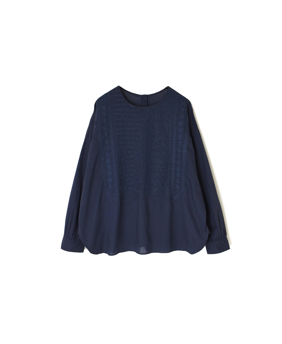 NMDS25202(シャツ) 60s ORGANIC CAMBRIC BACK OPENING CREW-NECK EMB SHIRT