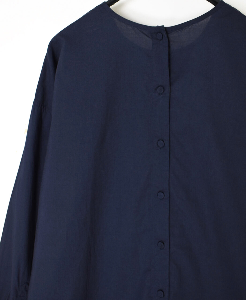 NMDS25202(シャツ) 60s ORGANIC CAMBRIC BACK OPENING CREW-NECK EMB SHIRT
