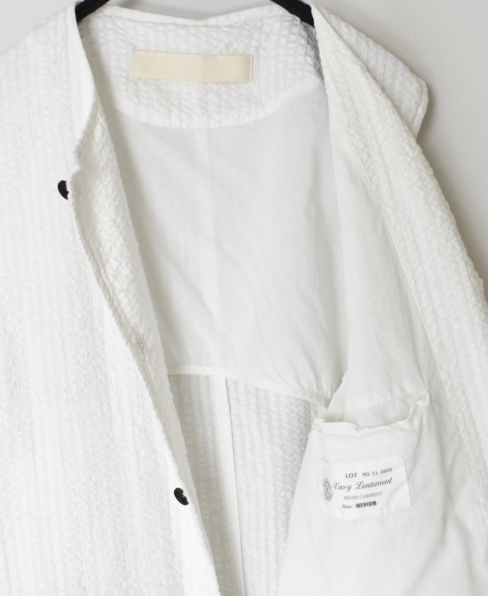NVL2512SPD(ベスト) SEERSUCKER PLAIN OVERDYE SIDE VENTS NO COLLAR VEST