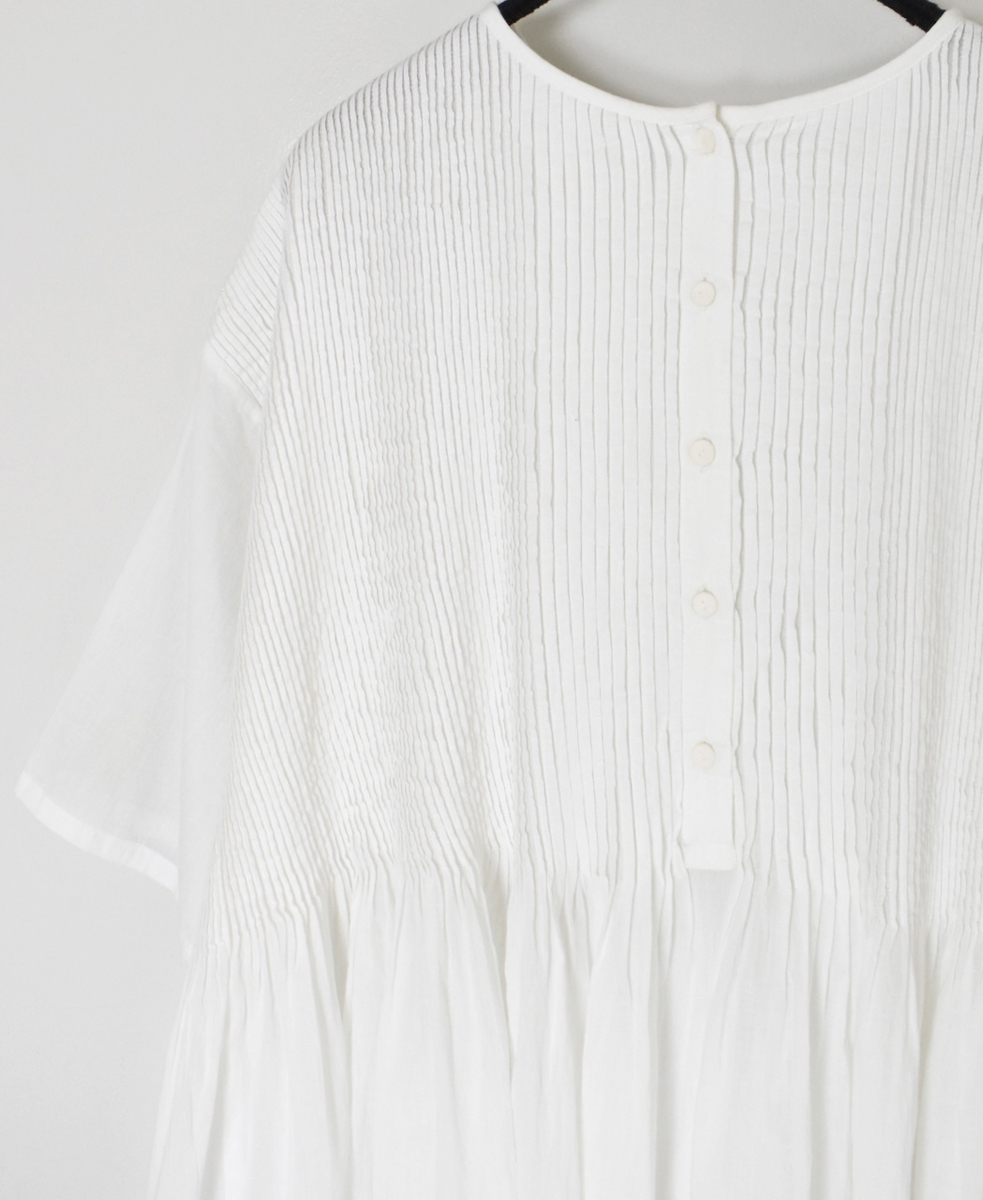 NMDS25221(シャツ) 80s ORGANIC VOILE PLAIN CREW-NECK P/O HALF/SL SHIRT WITH MINI PINTUCK