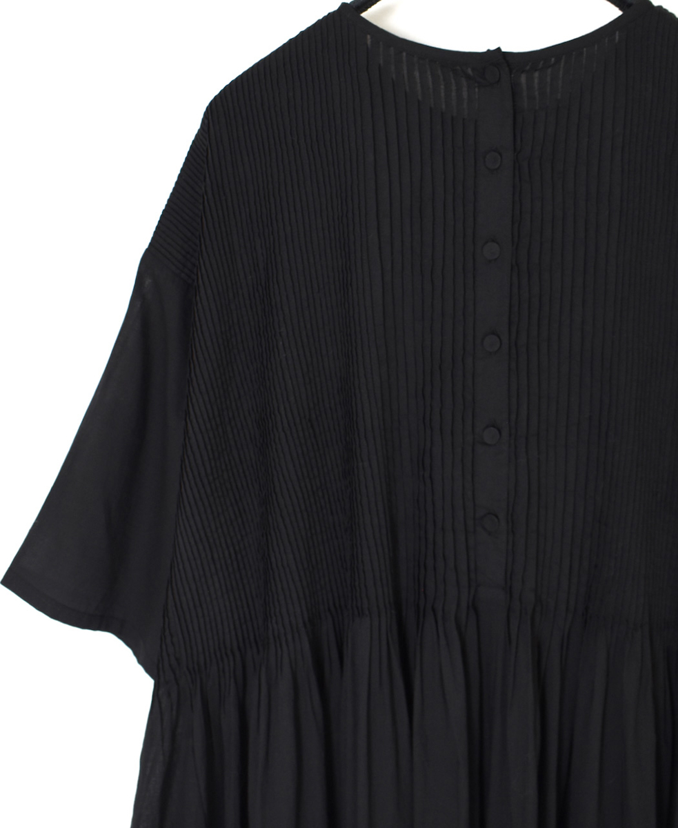 NMDS25223(ワンピース) 80s ORGANIC VOILE PLAIN CREW-NECK P/O DRESS WITH MINI PINTUCK