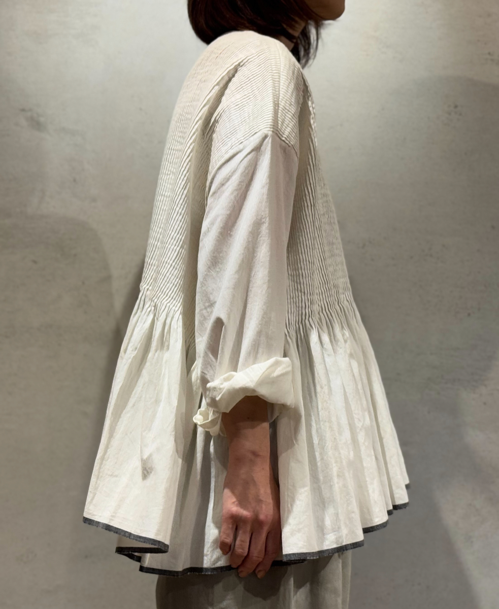 INMDS24301(シャツ) HEAVY COTTON KHADI WITH SELVAGE BALL BUTTON CREW-NECK PULLOVER SHIRT WITH PINTUCK