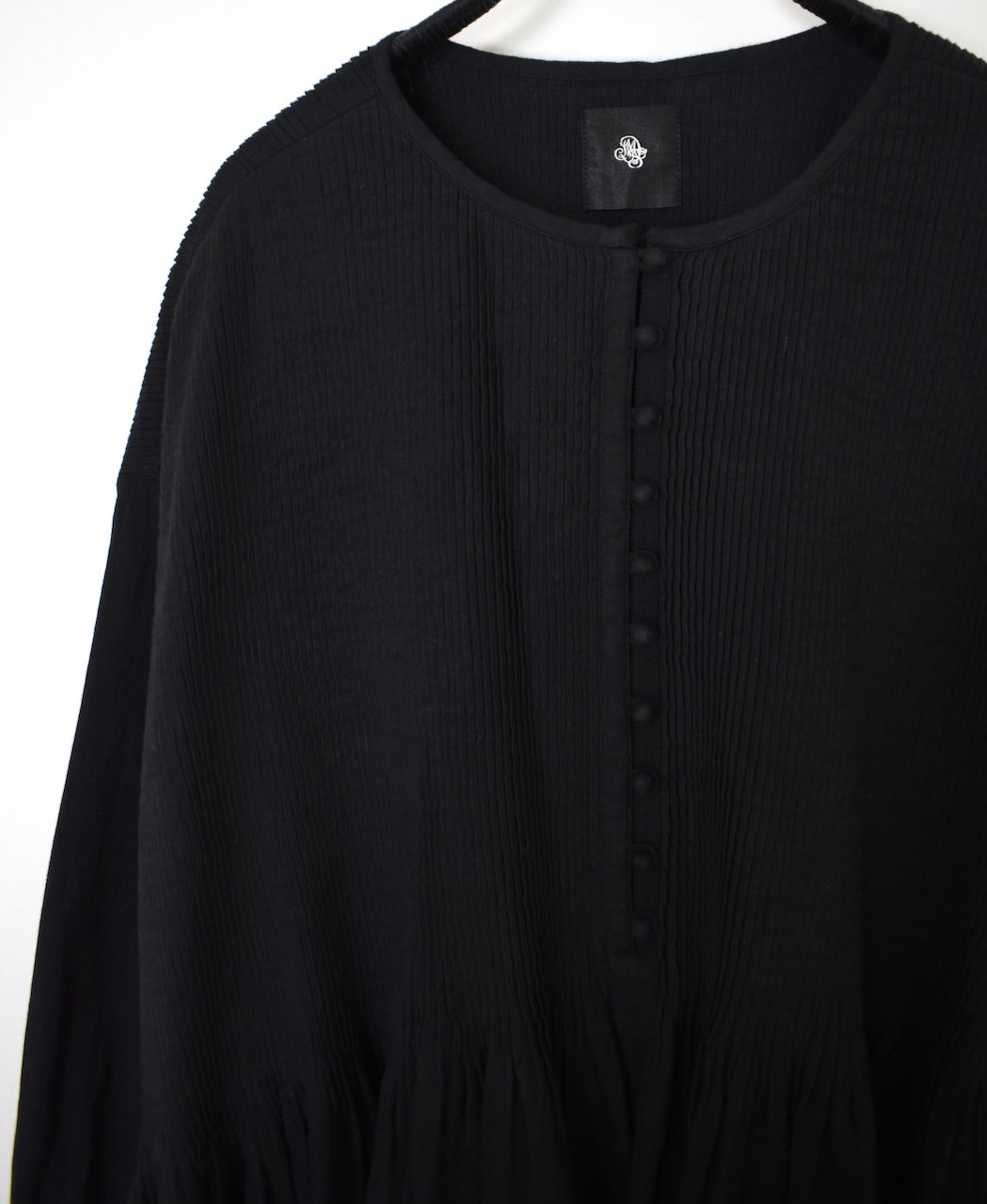 INMDS24301(シャツ) HEAVY COTTON KHADI WITH SELVAGE BALL BUTTON CREW-NECK PULLOVER SHIRT WITH PINTUCK
