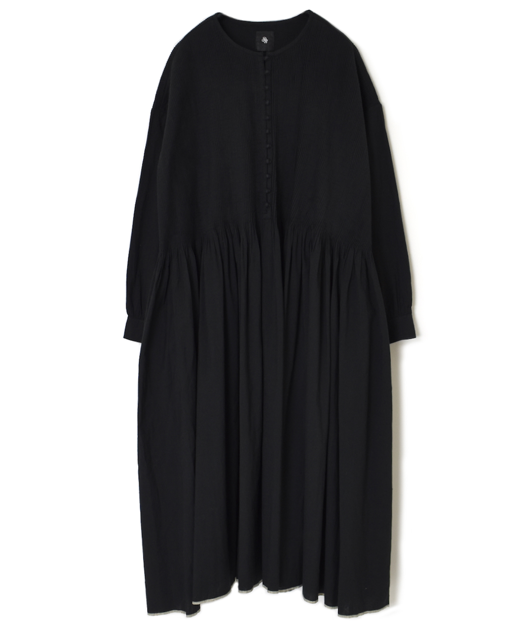 ●INMDS24302(ワンピース) HEAVY COTTON KHADI WITH SELVAGE BALL BUTTON CREW-NECK PULLOVER SHIRT DRESS WITH PINTUCK