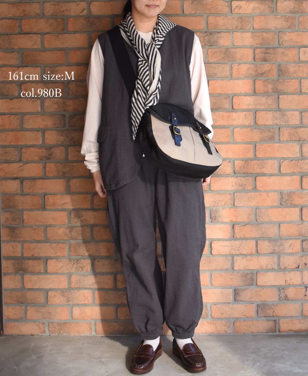 NVL2512SPD(ベスト) SEERSUCKER PLAIN OVERDYE SIDE VENTS NO COLLAR VEST