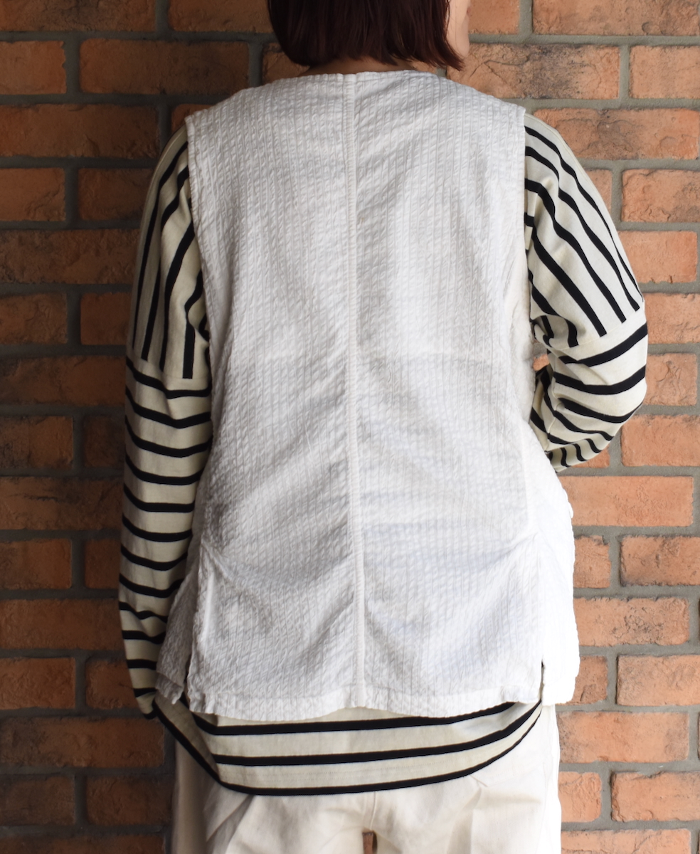 NVL2512SPD(ベスト) SEERSUCKER PLAIN OVERDYE SIDE VENTS NO COLLAR VEST