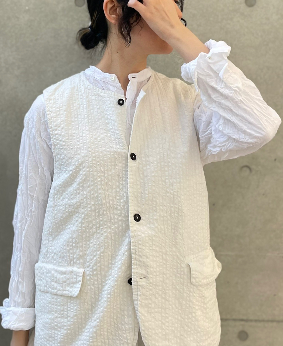 NVL2512SPD(ベスト) SEERSUCKER PLAIN OVERDYE SIDE VENTS NO COLLAR VEST
