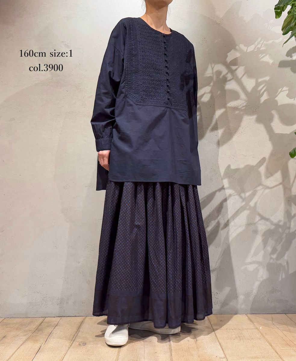 NMDS25203(シャツ) 60s ORGANIC CAMBRIC CREW-NECK BOSOM EMB SHIRT