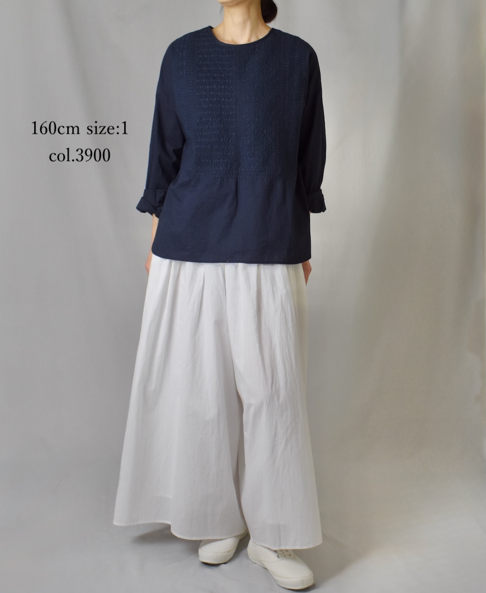NMDS25202(シャツ) 60s ORGANIC CAMBRIC BACK OPENING CREW-NECK EMB SHIRT
