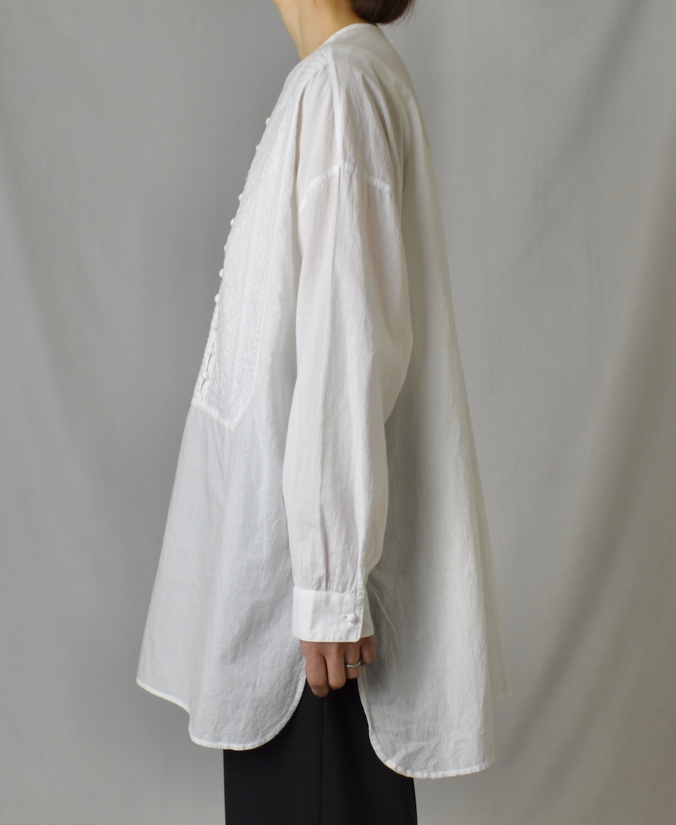 NMDS25203(シャツ) 60s ORGANIC CAMBRIC CREW-NECK BOSOM EMB SHIRT