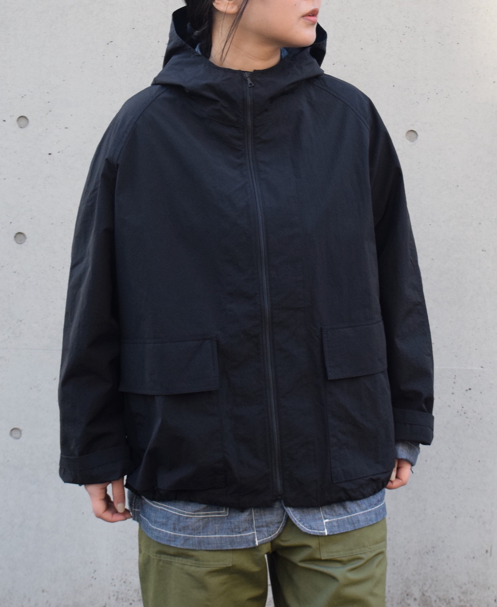 NHT2511CNC(ジャケット) NYLON/COTTON HOODED PARKA WITH GUSSETED POCKET