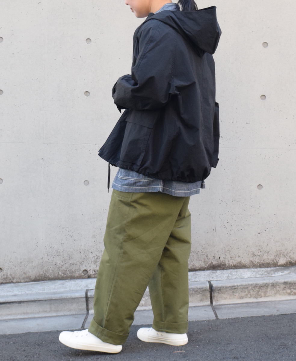 NHT2511CNC(ジャケット) NYLON/COTTON HOODED PARKA WITH GUSSETED POCKET