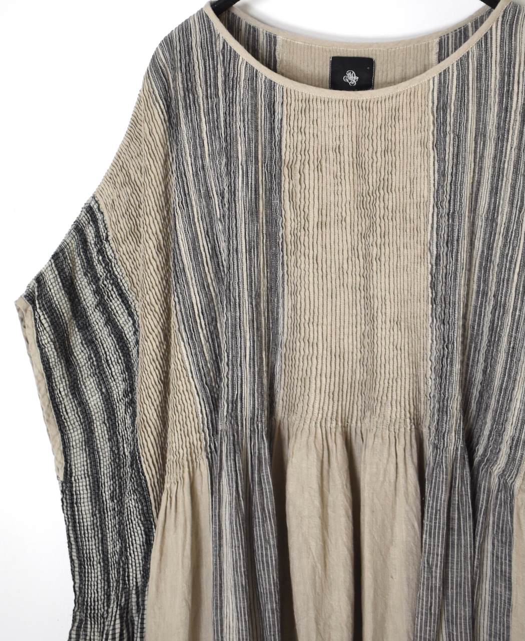 NMDS25302D(ワンピース) LINEN STRIPE PATCHWORK MINI PINTUCK DRESS