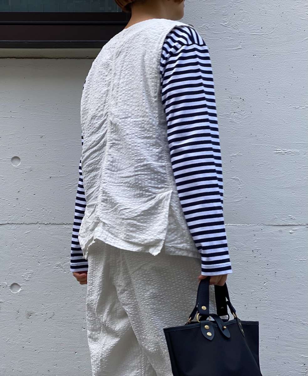 NVL2512SPD(ベスト) SEERSUCKER PLAIN OVERDYE SIDE VENTS NO COLLAR VEST