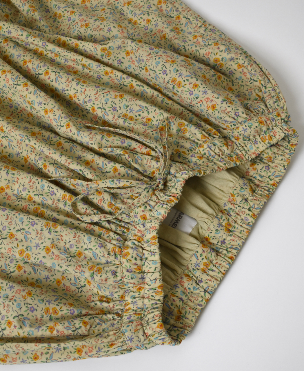 INAM2515FD(スカート) COTTON FLOWER PRINT GATHERED EASY SKIRT WITH LINING