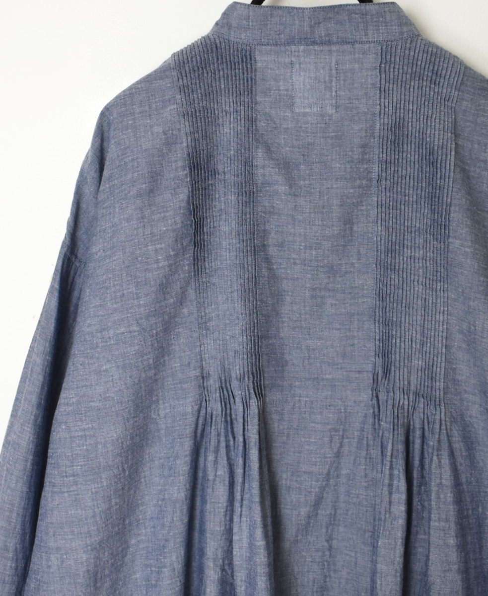 INMDS25063(シャツ) HANDWOVEN YARN DYE NATURAL INDIGO CHAMBRAY BANDED COLLAR PINTUCK TUNIC
