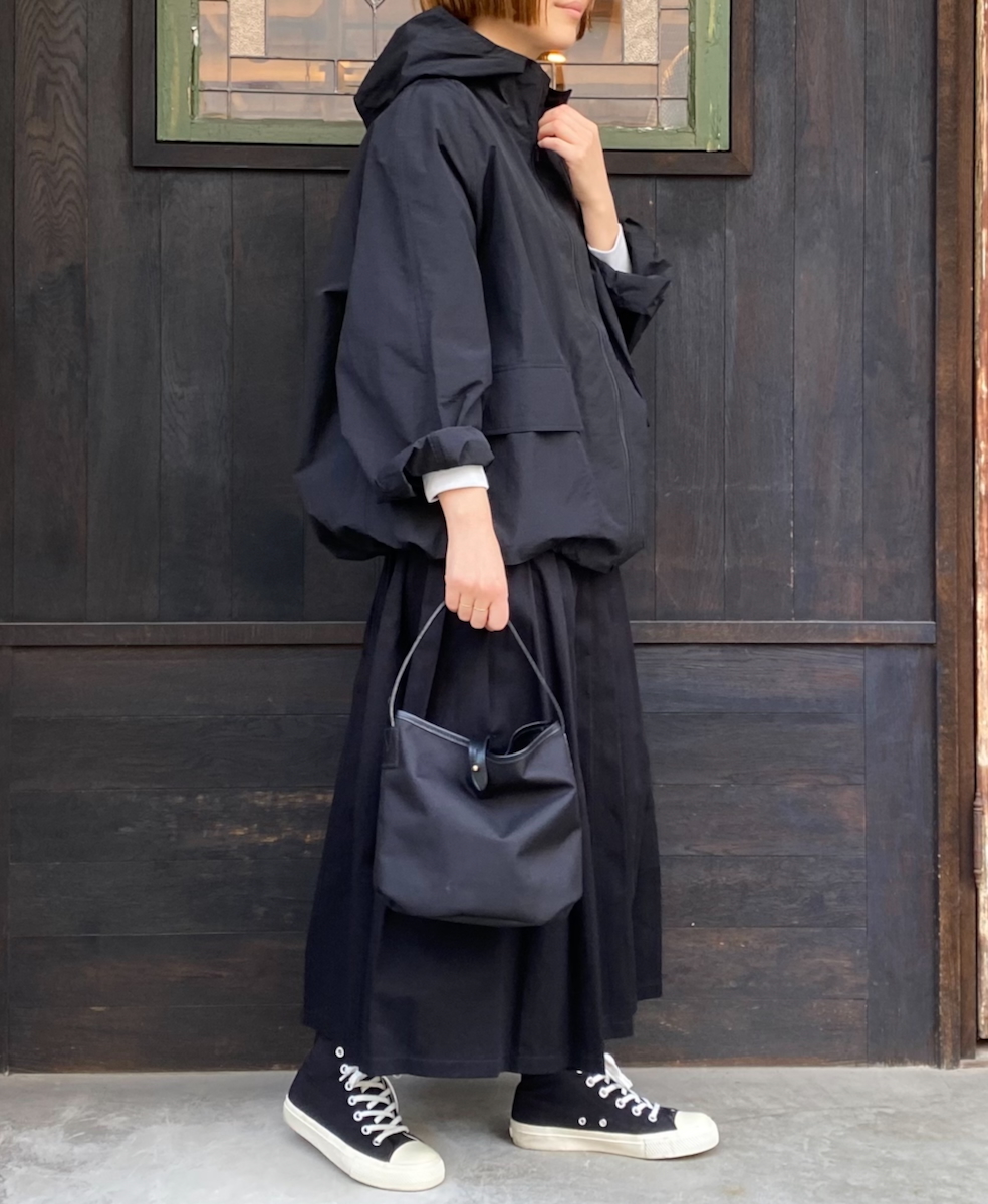 NHT2511CNC(ジャケット) NYLON/COTTON HOODED PARKA WITH GUSSETED POCKET