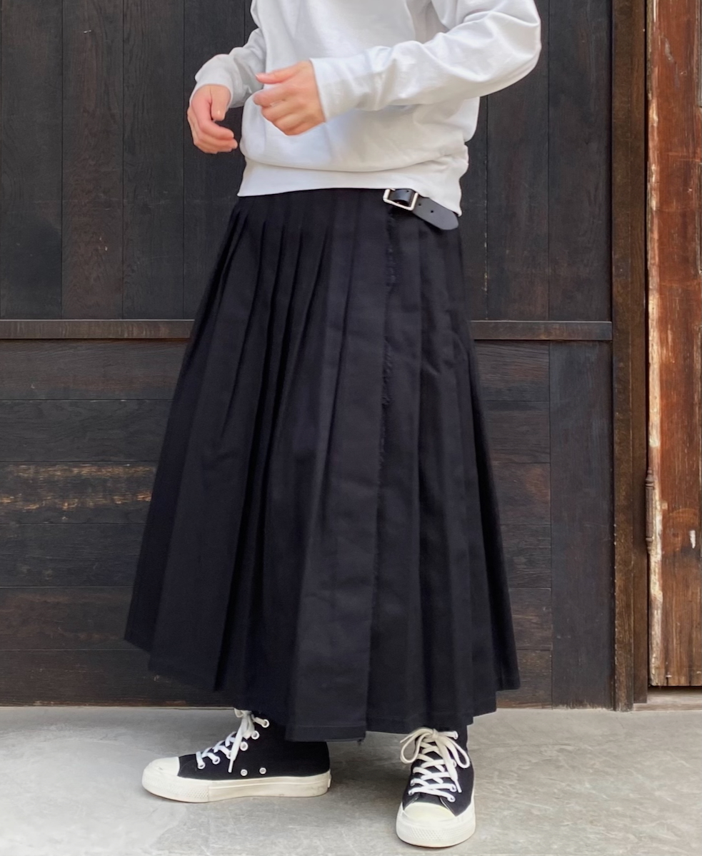 NOD1702 (スカート) COTTON TWILL LOW WAIST PLEATS WRAP SKIRT LENGTH 80cm (WITH PIN)