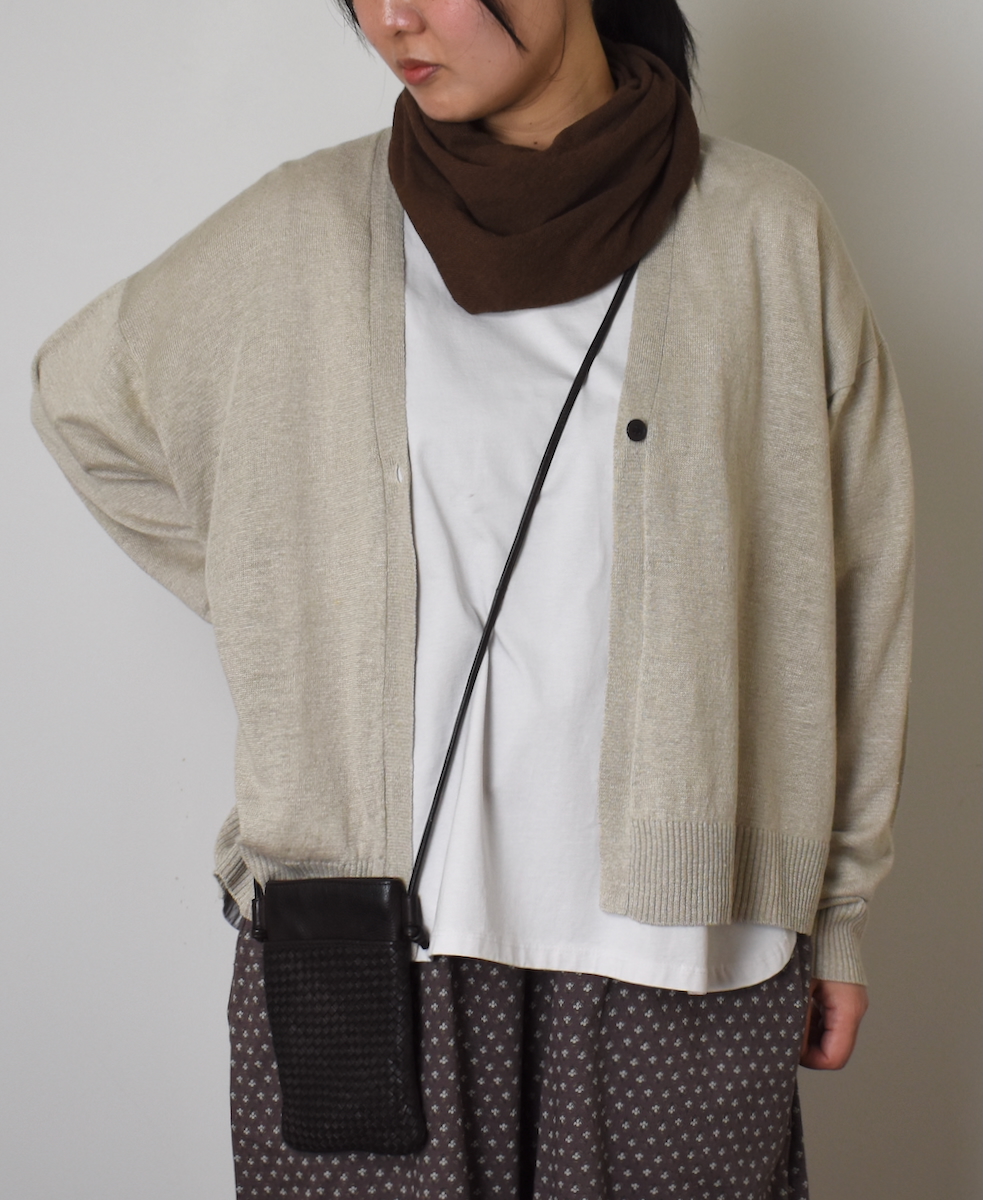 GNSL23302 (ニット) 12GG 1PLY LINEN PLAIN V-NECK 1 BUTTON CARDIGAN