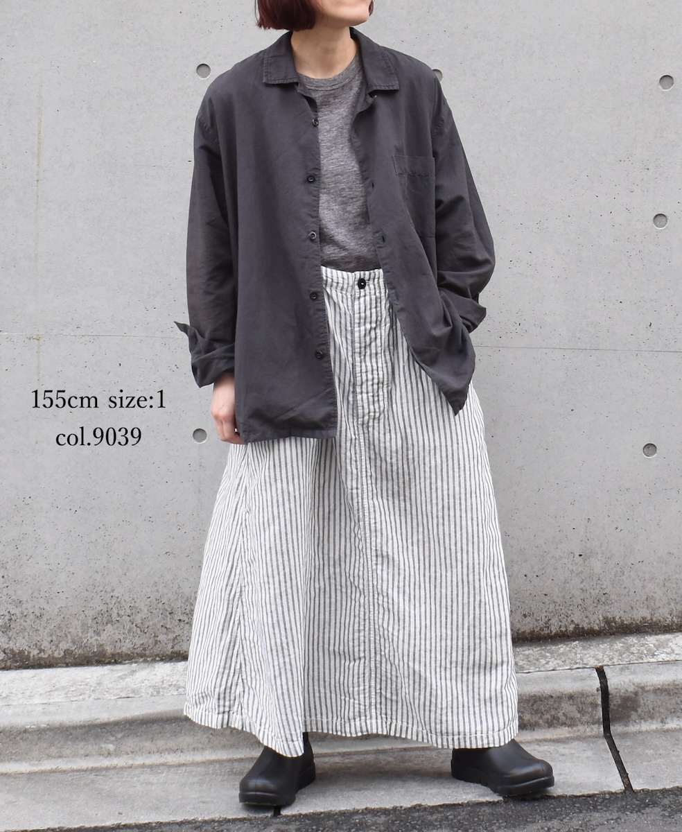 ISNAM2524SD(スカート) COTTON/LINEN STRIPE OVERDYE ADJUSTER TACK SKIRT WITH SUSPENDER
