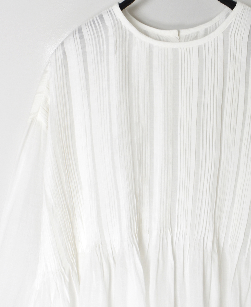 INMDS25043(ブラウス) 100s KHADI(100s×150s) CREW-NECK 3/4SL SHIRT WITH RANDOM PLEATS