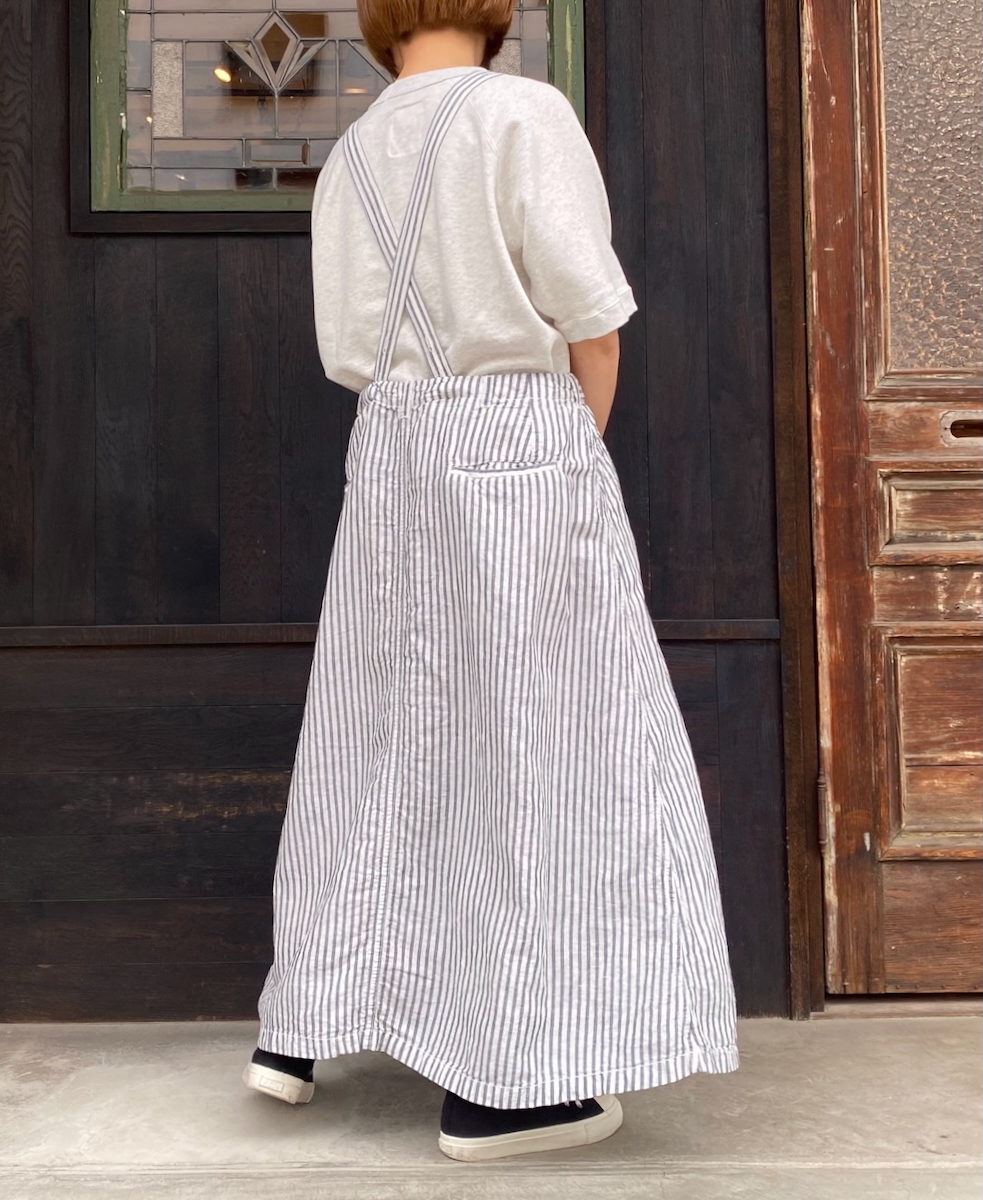 ISNAM2524SD(スカート) COTTON/LINEN STRIPE OVERDYE ADJUSTER TACK SKIRT WITH SUSPENDER