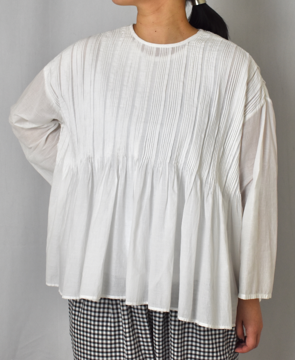 INMDS25043(ブラウス) 100s KHADI(100s×150s) CREW-NECK 3/4SL SHIRT WITH RANDOM PLEATS