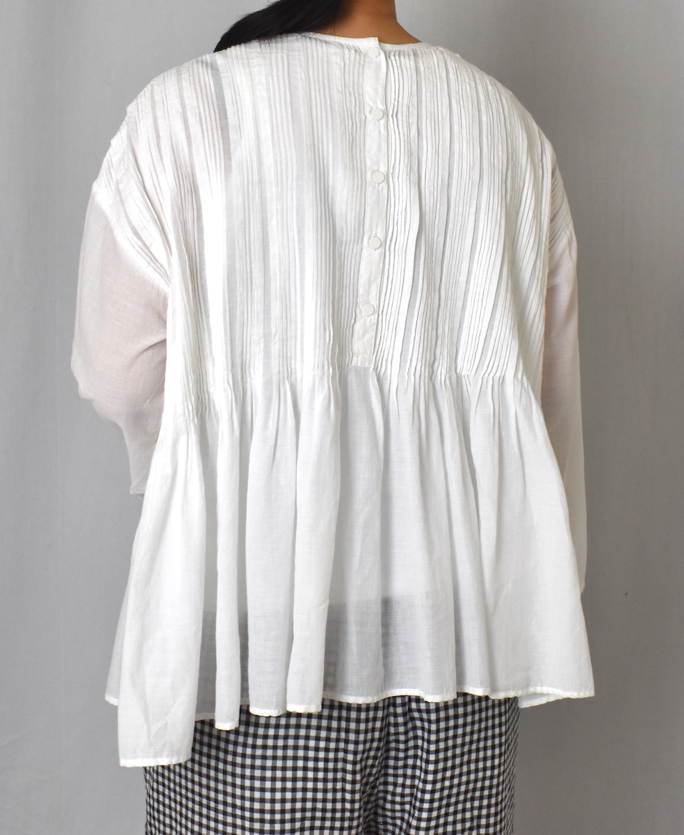 INMDS25043(ブラウス) 100s KHADI(100s×150s) CREW-NECK 3/4SL SHIRT WITH RANDOM PLEATS