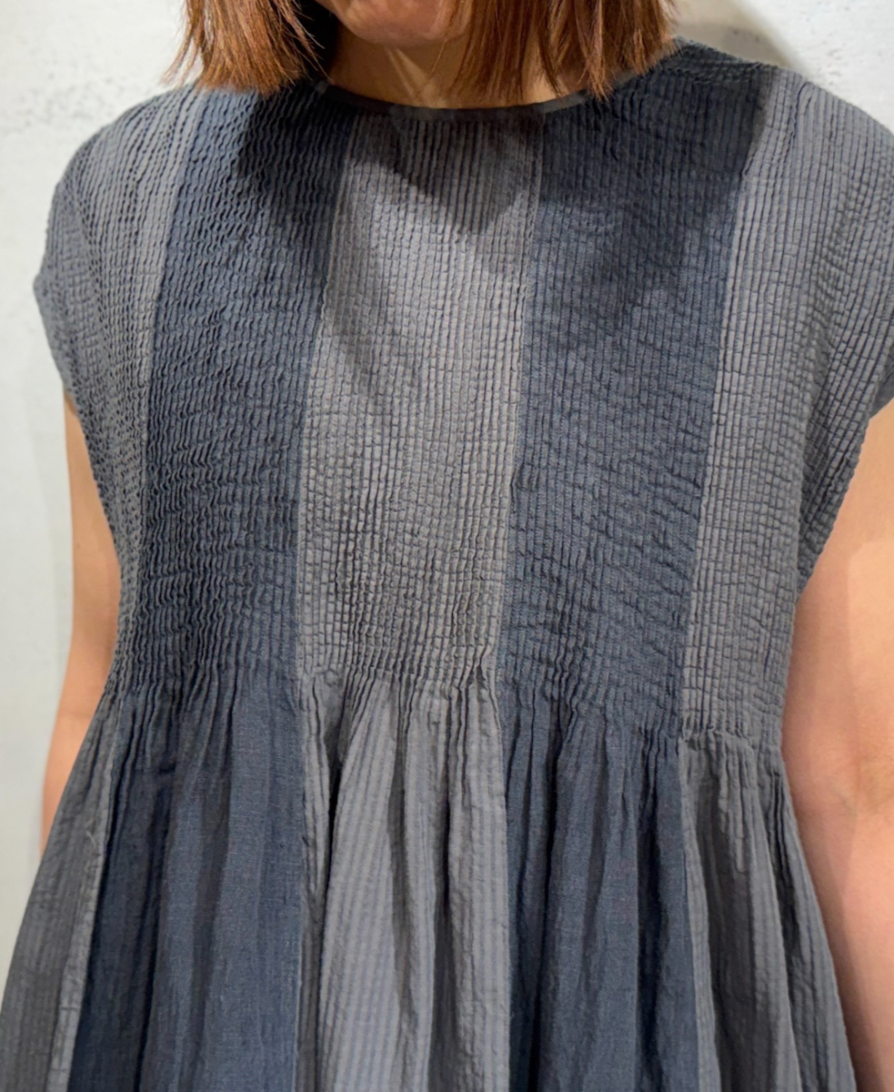 NMDS25231D(シャツ) COTTON&LINEN PATCHWORK(OVERDYE) CREW-NECK F/SL SHIRT WITH MINI PINTUCK