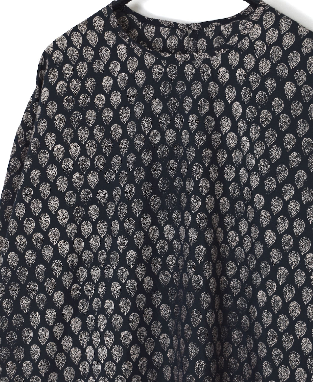 INMDS25112(プルオーバー) COTTON SILK HAND SCREEN LEAF PRINT BACK OPENING CREW-NECK PULLOVER