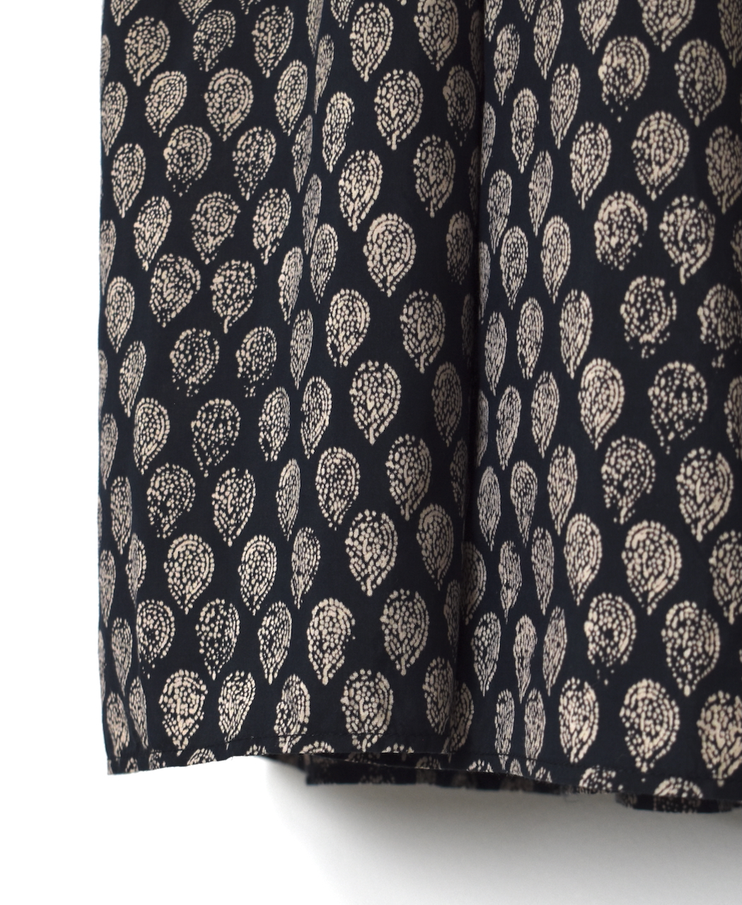 INMDS25115(スカート) COTTON SILK HAND SCREEN LEAF PRINT GATHERED SKIRT