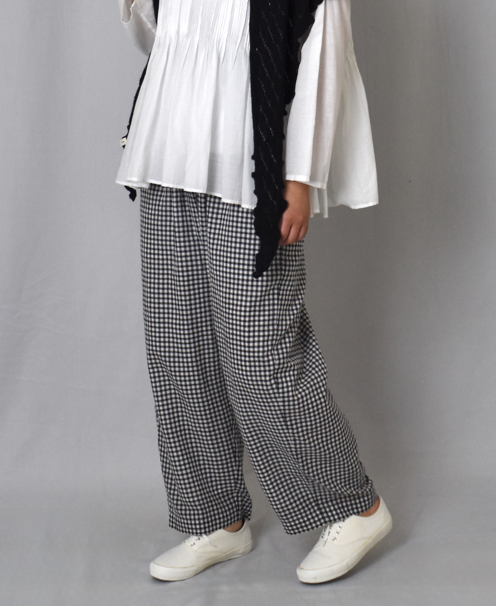 INMDS25025(パンツ) HANDWOVEN COTTON/SILK GINGHAM CHECK 2TUCK TAPERED EASY PANTS