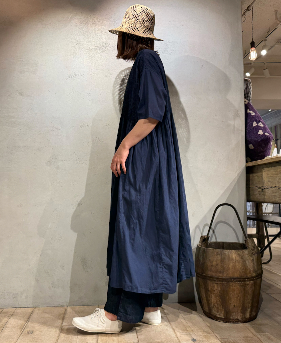 NMDS25232D(ワンピース) COTTON&LINEN PATCHWORK(OVERDYE) CREW-NECK S/SL SHIRT DRESS WITH MINI PINTUCK