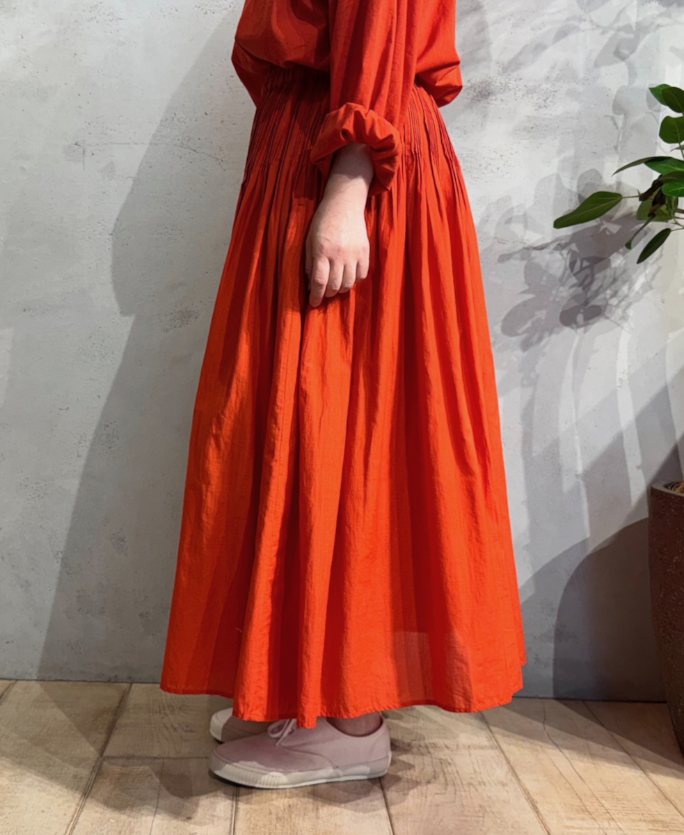 INMDS25045(スカート) 100s KHADI(100s×150s) RANDOM PLEATS FLARED SKIRT