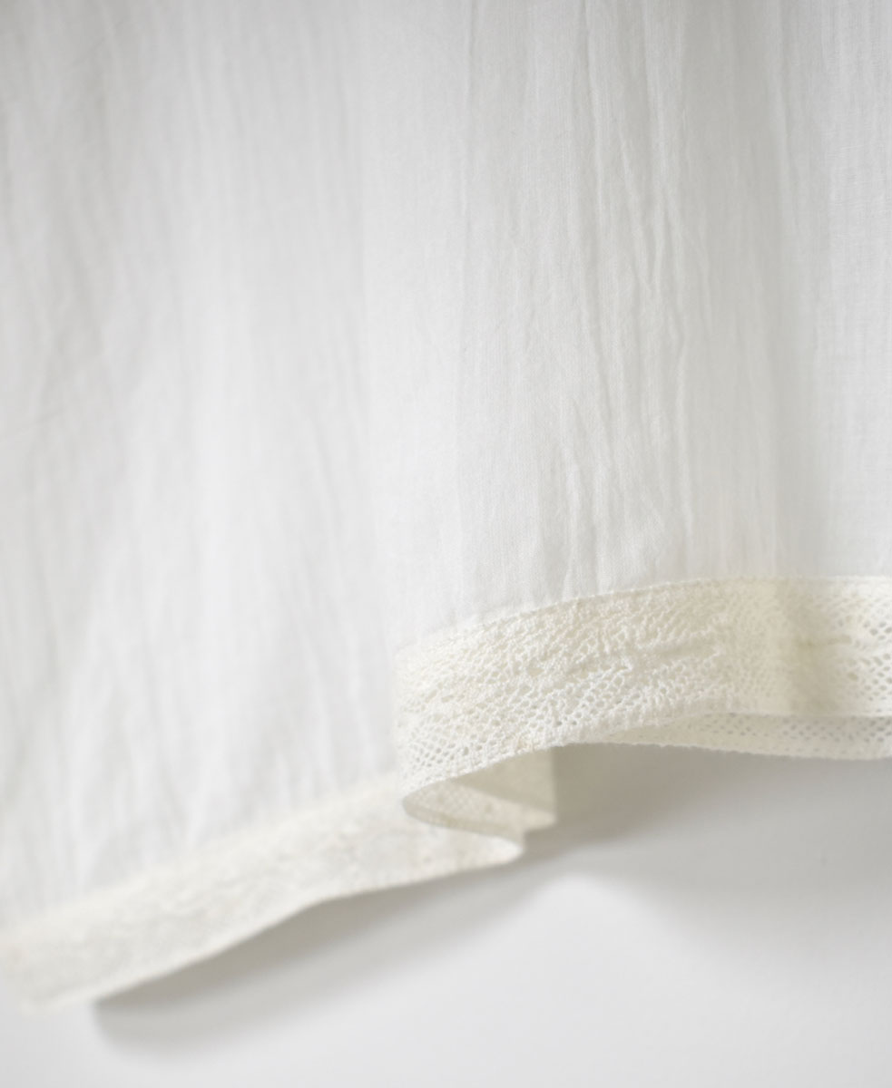 NSL24032 (ブラウス) VOILE LACE V-NECK LACE S/SL PULLOVER