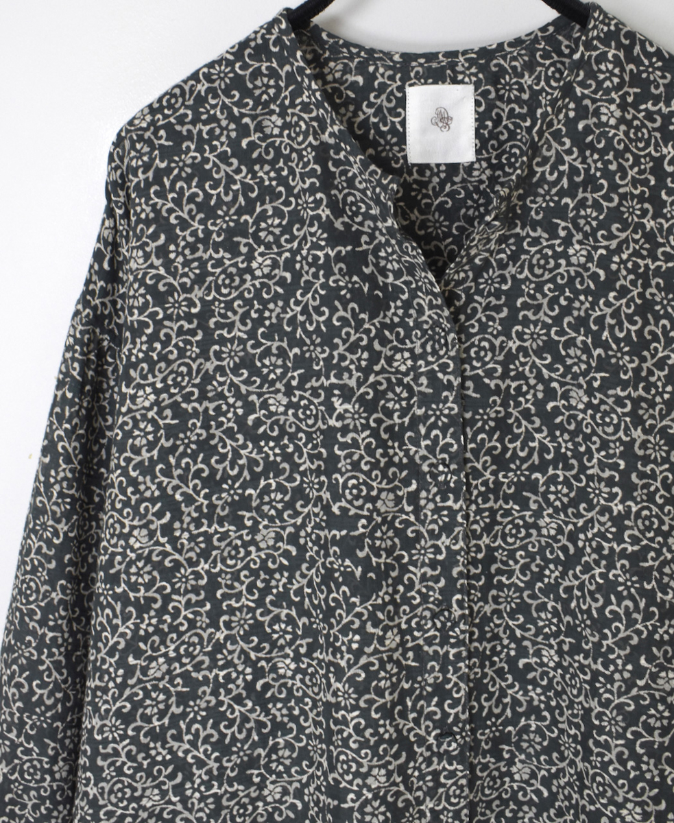INMDS25091(シャツ) POWER LOOM COTTON DOBIE CHECK ARABESQUE SCREEN PRINT CREW-NECK SHIRT