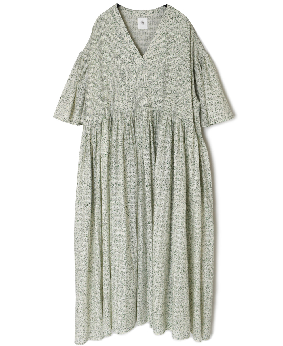INMDS25093(ワンピース) POWER LOOM COTTON DOBIE CHECK ARABESQUE SCREEN PRINT FLARED/SL DRESS WITH MINI PINTUCK