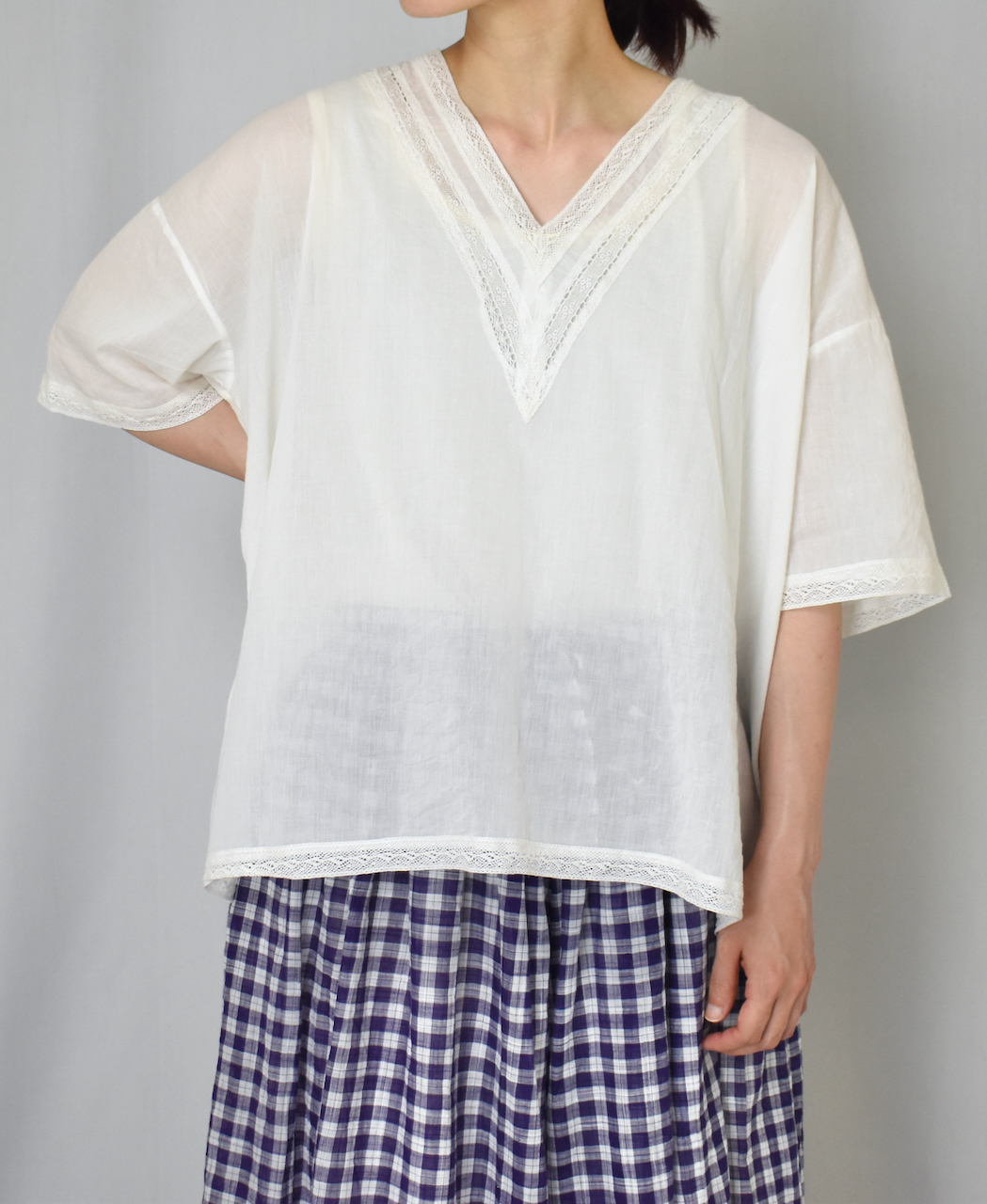 NSL24032 (ブラウス) VOILE LACE V-NECK LACE S/SL PULLOVER