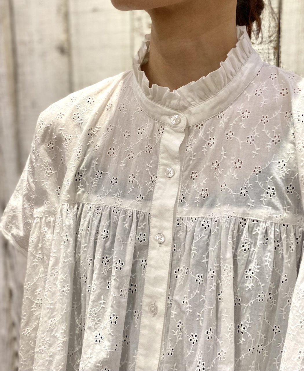 NSL25071(シャツ) ALL HEMLA FRILL CPLLAR FRENCH/SL SHIRT