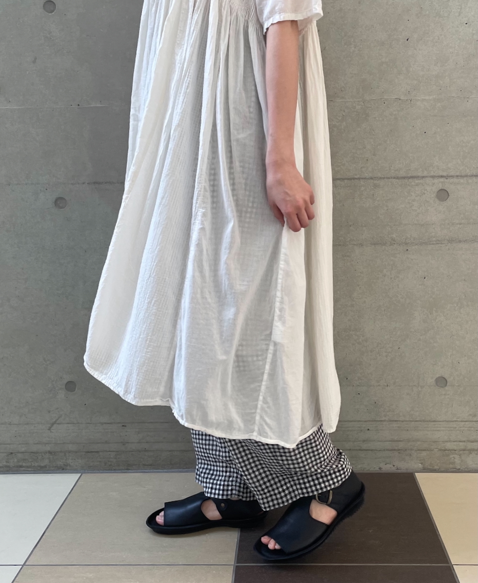INMDS25025(パンツ) HANDWOVEN COTTON/SILK GINGHAM CHECK 2TUCK TAPERED EASY PANTS