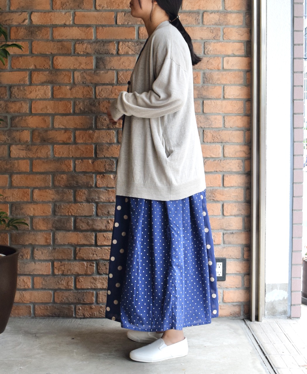 GNSL25023 (ニット) 12GG 1PLY LINEN PLAIN V-NECK CARDIGAN