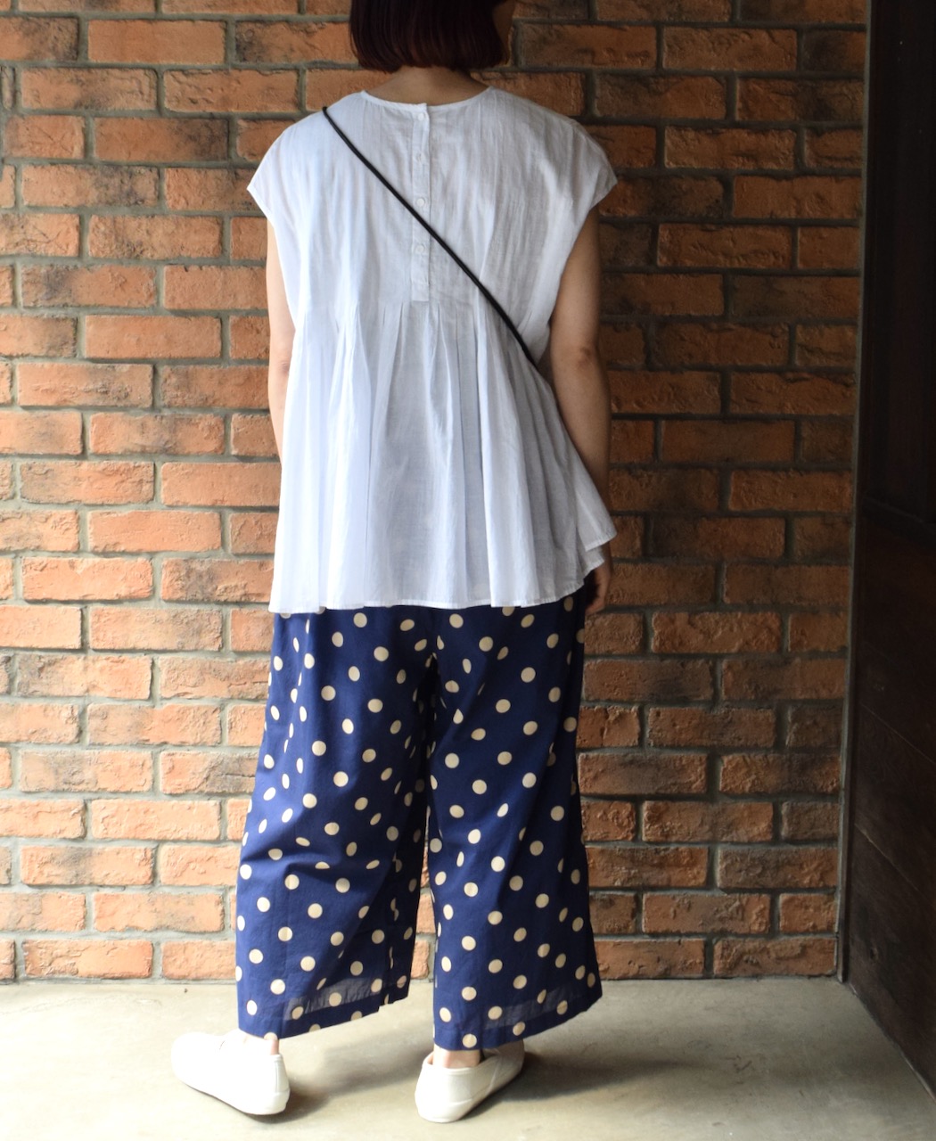 NMDS25222(シャツ) 80s ORGANIC VOILE PLAIN CREW-NECK F/SLEEVE SHIRT WITH INVERTED PLEAT
