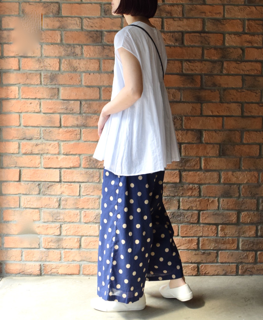 NMDS25222(シャツ) 80s ORGANIC VOILE PLAIN CREW-NECK F/SLEEVE SHIRT WITH INVERTED PLEAT