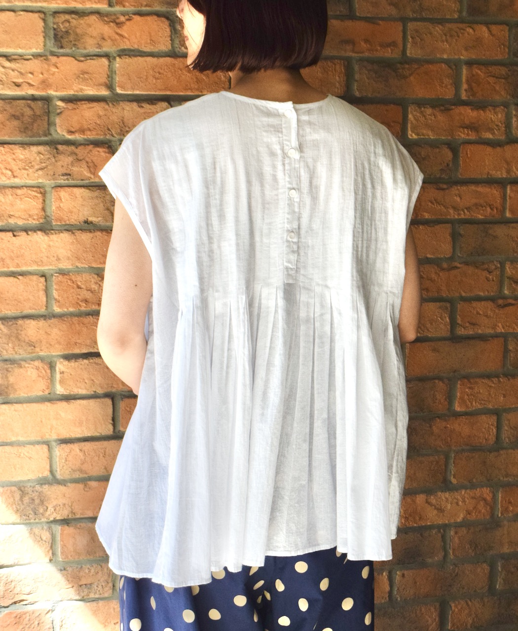NMDS25222(シャツ) 80s ORGANIC VOILE PLAIN CREW-NECK F/SLEEVE SHIRT WITH INVERTED PLEAT