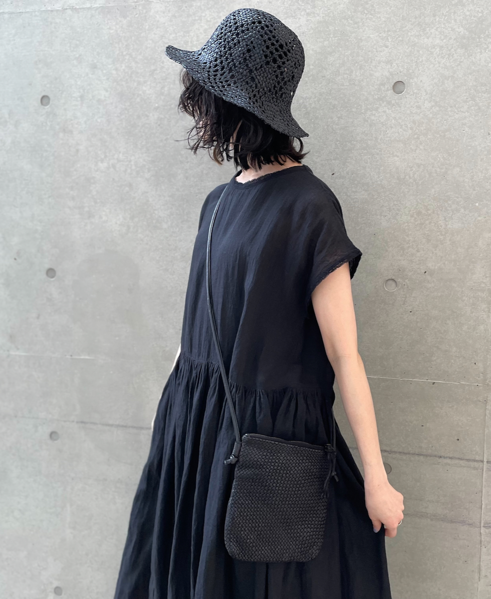 NMDS25244(ワンピース) 80s POWER LOOM LINEN PLAIN BOAT-NECK LACE PULLOVER DRESS