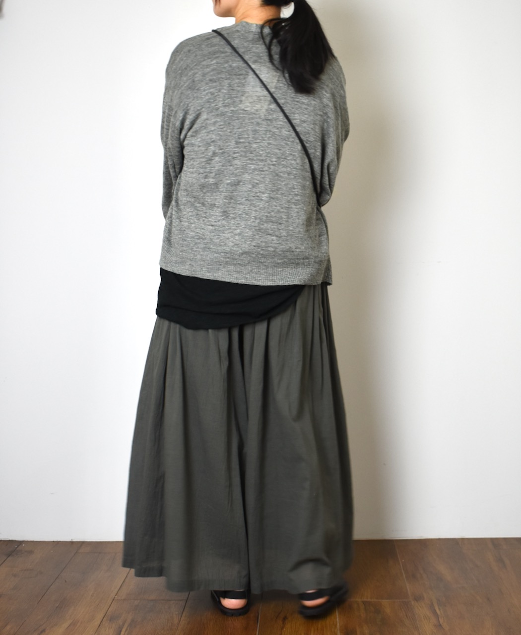 GNSL23302 (ニット) 12GG 1PLY LINEN PLAIN V-NECK 1 BUTTON CARDIGAN