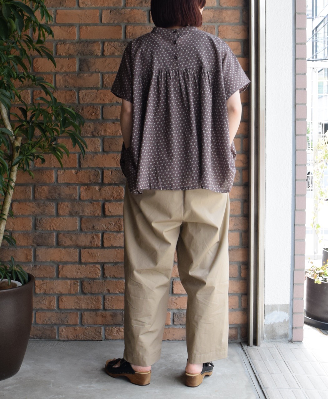 NSL25102(シャツ) 80s COTTON VOILE SMALL FLOWER PRINT BACK OPENING STAND COLLAR SHIRT
