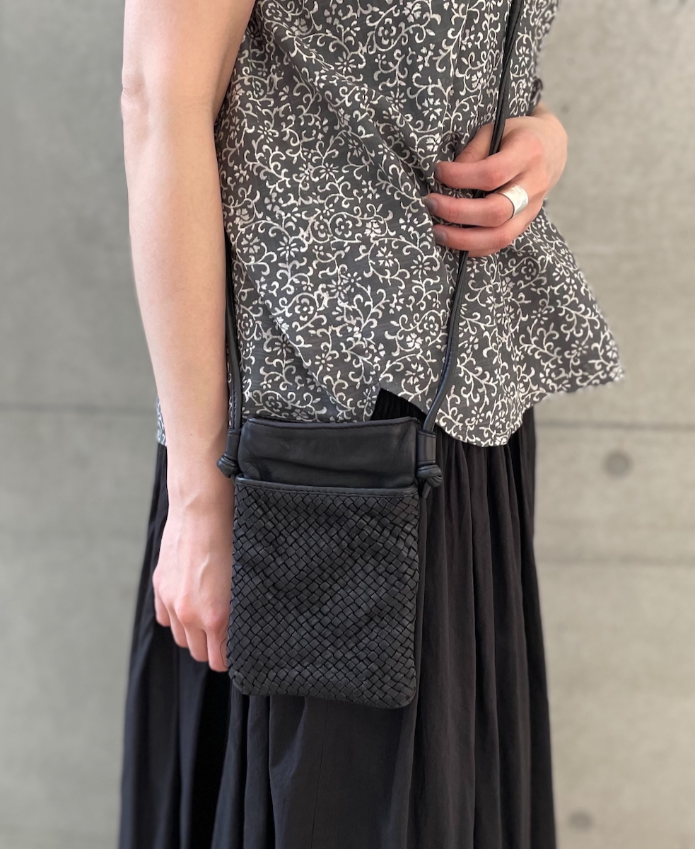 SVMDS2502C(バッグ) SMALL MESH&PLAIN COMBI SHOULDER PHONE CASE